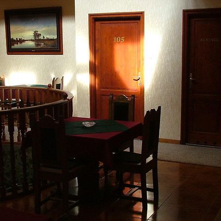 Erdogyongye Etterem Es Panzio Hotel Zalaegerszeg Bagian luar foto