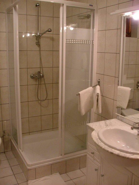 Erdogyongye Etterem Es Panzio Hotel Zalaegerszeg Ruang foto